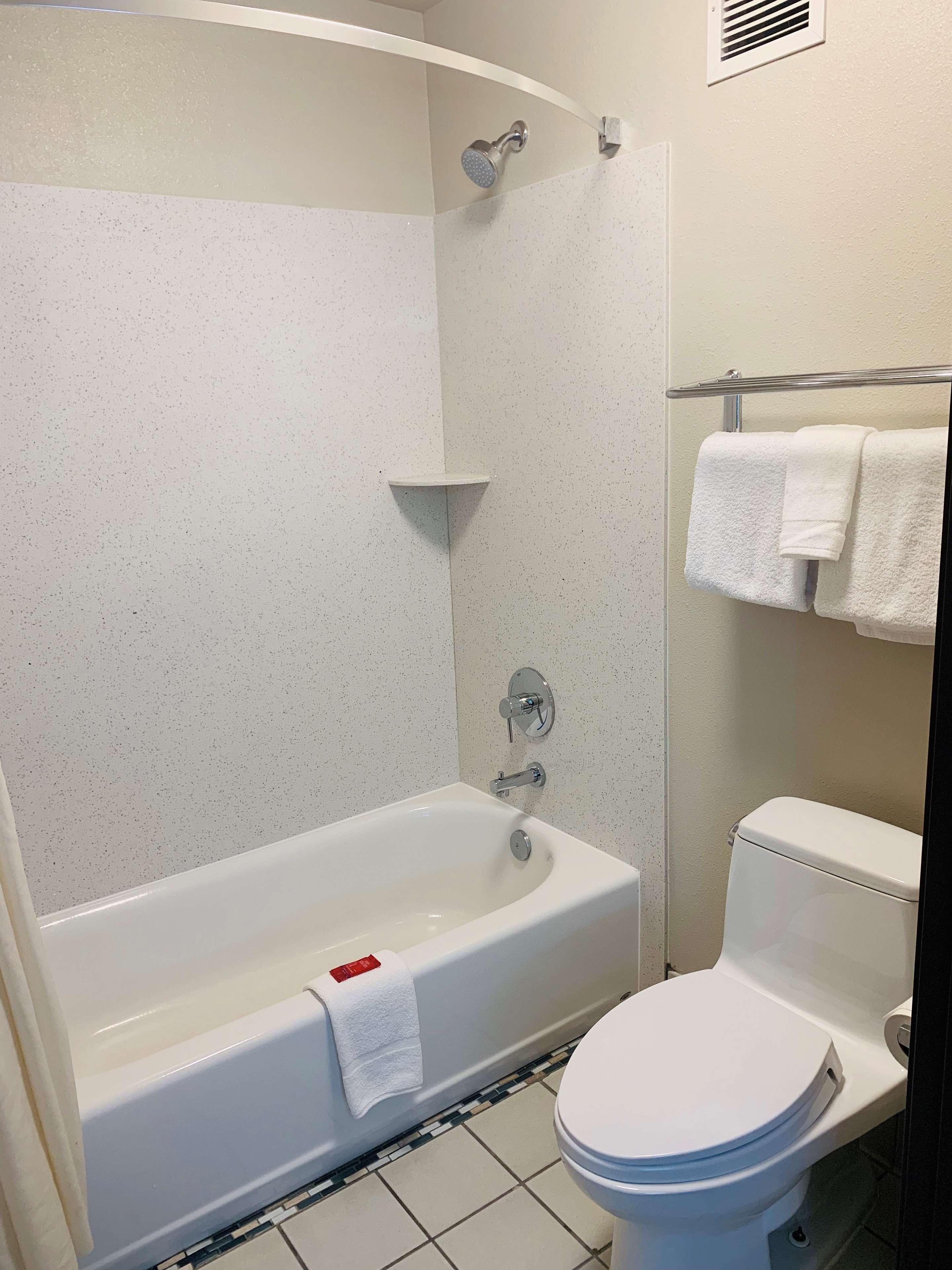 Surestay Plus Hotel By Best Western Redding Pokoj fotografie