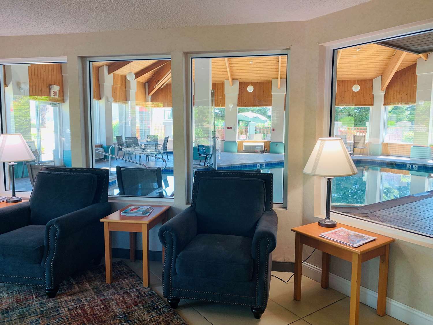 Surestay Plus Hotel By Best Western Redding Interiér fotografie