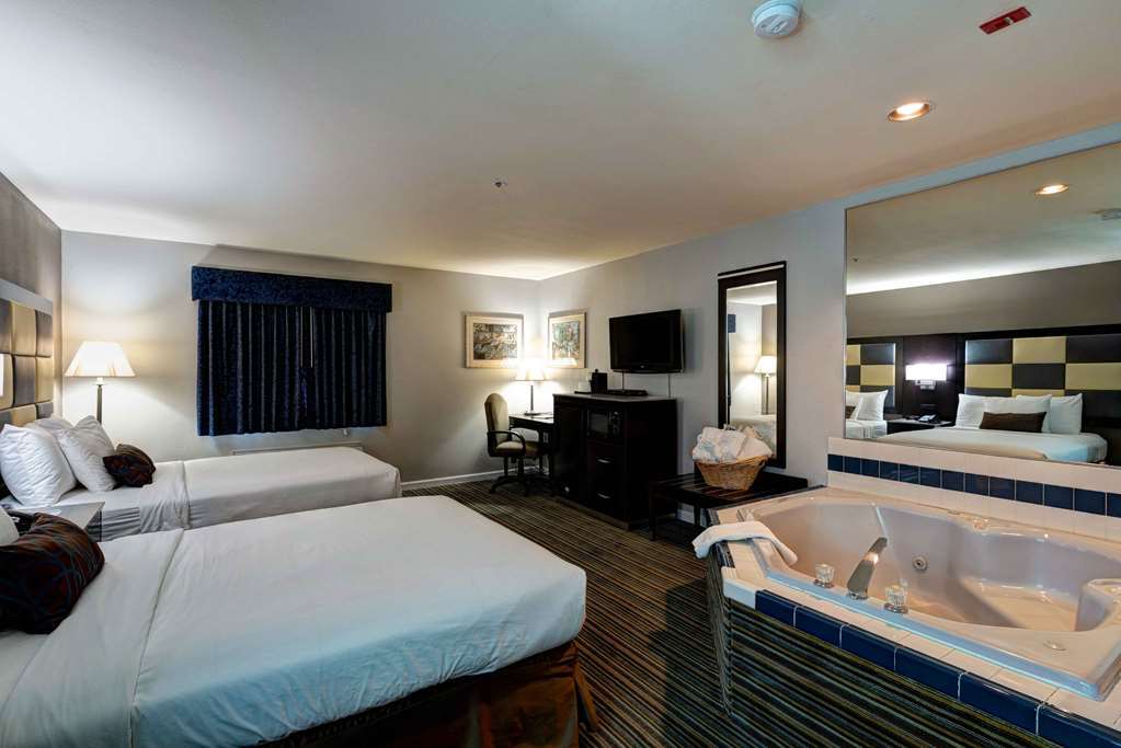 Surestay Plus Hotel By Best Western Redding Pokoj fotografie